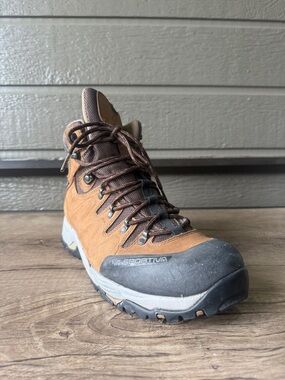 La Sportiva Gore-Tex Vibram Men’s Tan and Black Leather Hiking Boot size 10.5